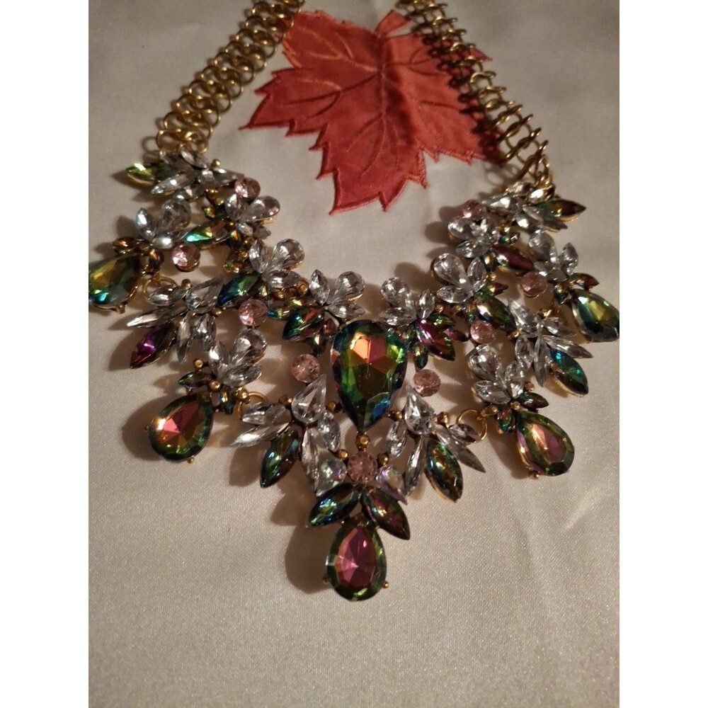 Gorgeous Multi-Colr Rhinestone Necklace - Picture 3 of 4